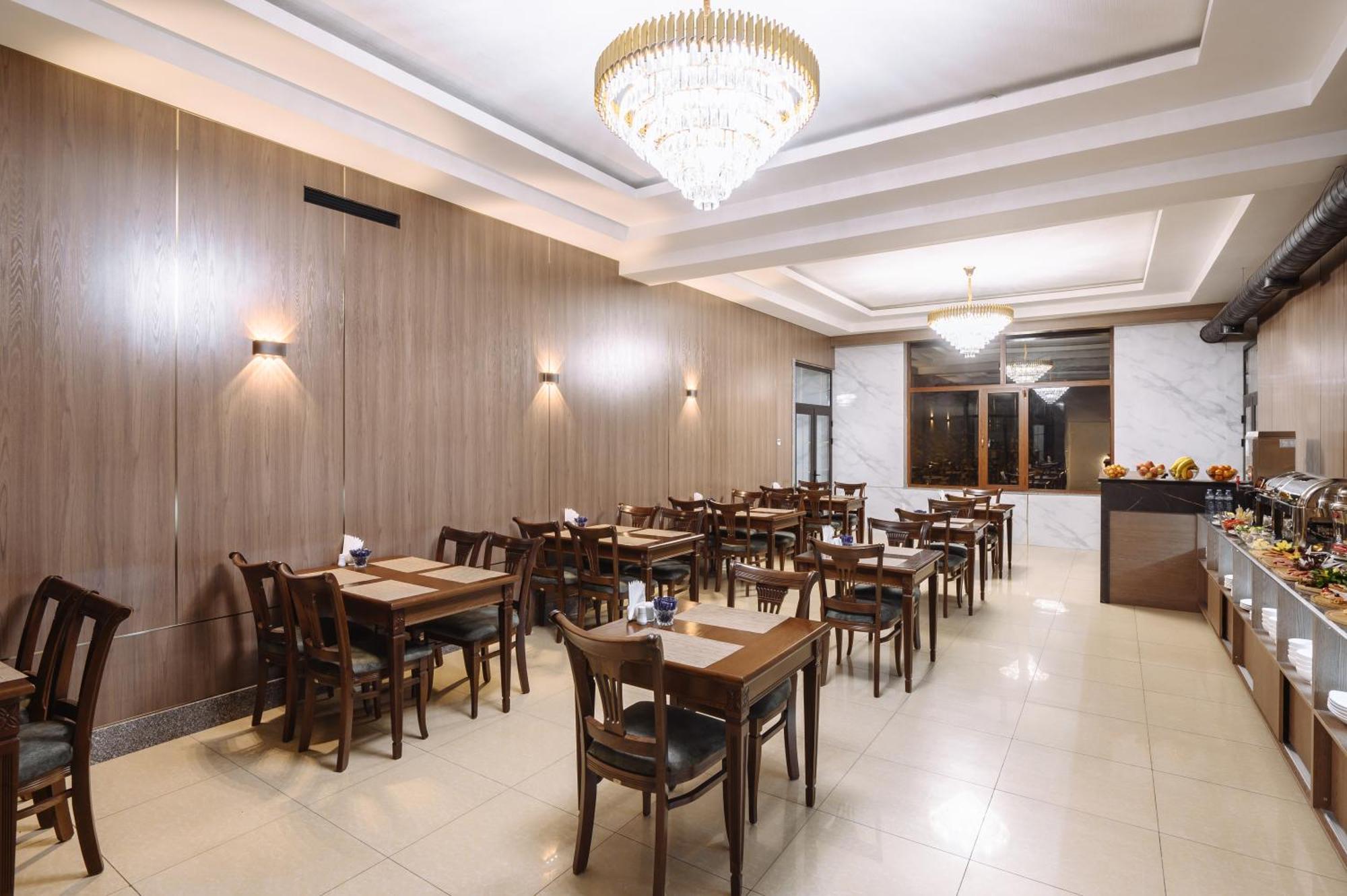 Sofiya Tashkent Hotel Екстериор снимка