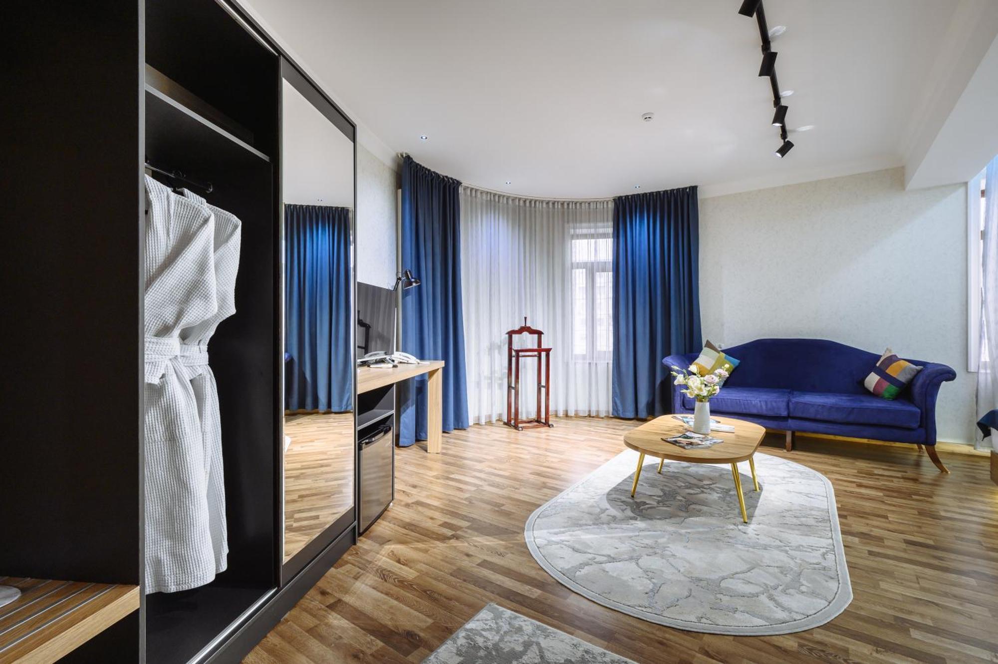Sofiya Tashkent Hotel Екстериор снимка