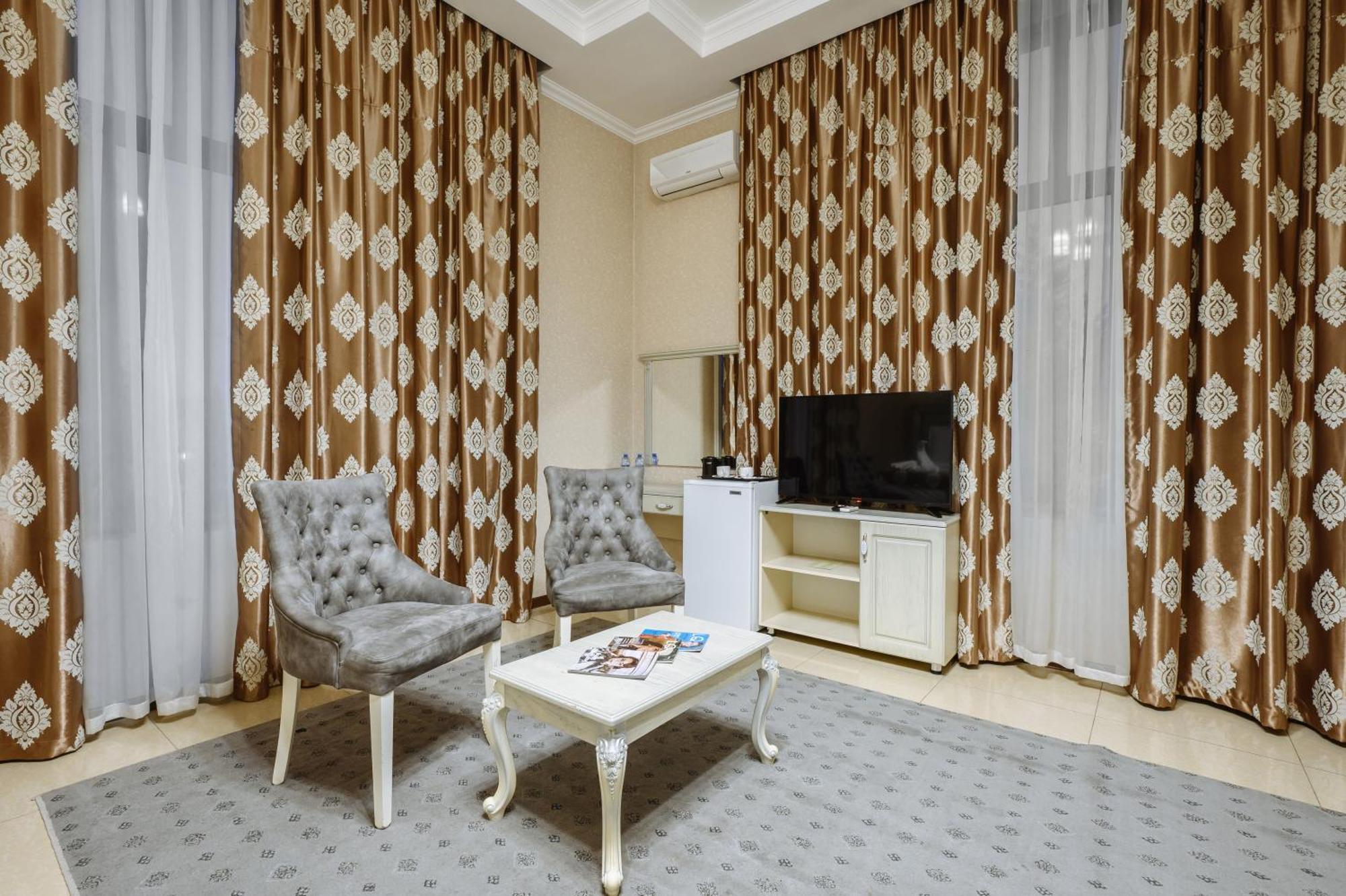 Sofiya Tashkent Hotel Екстериор снимка