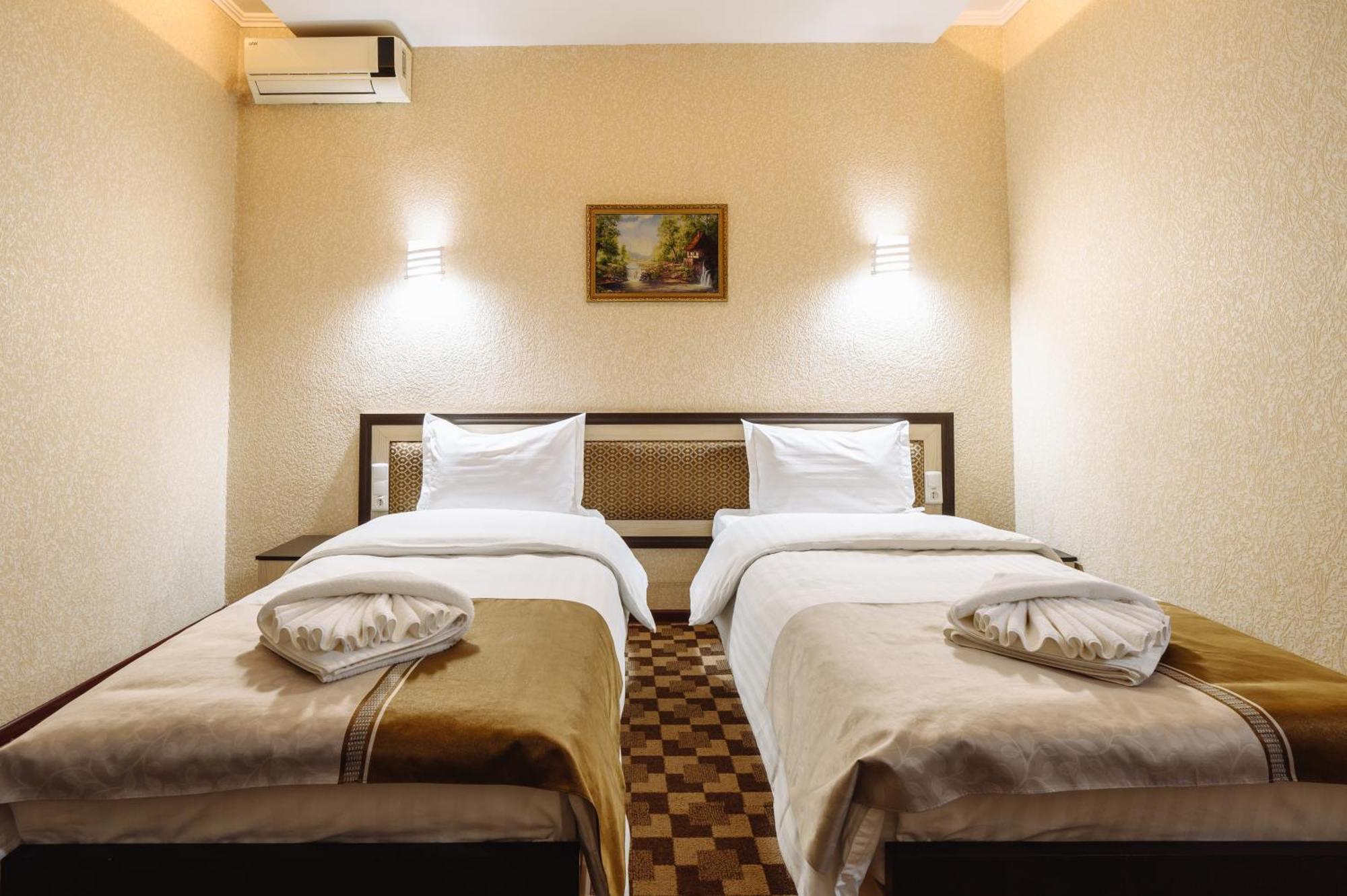Sofiya Tashkent Hotel Екстериор снимка